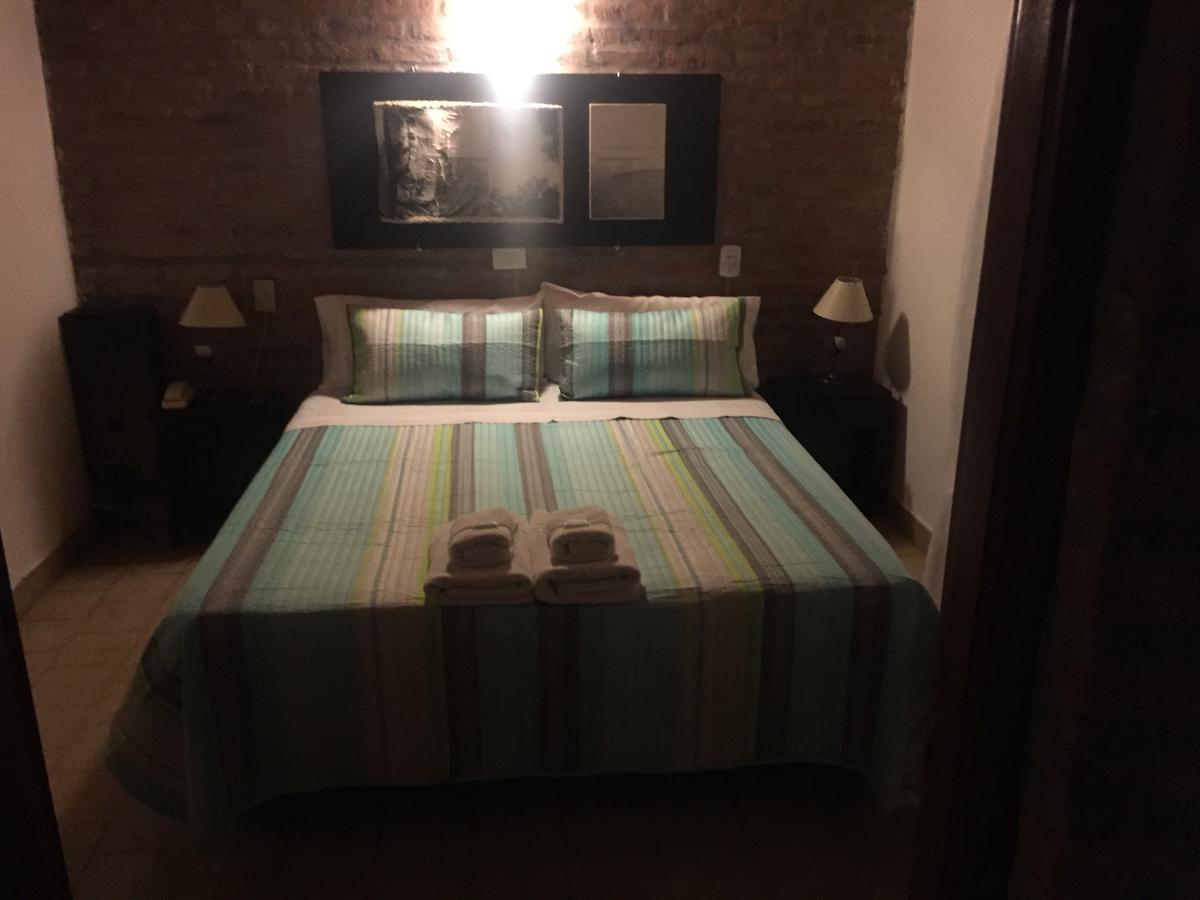 Hotel Berlin 皮纳马尔 外观 照片