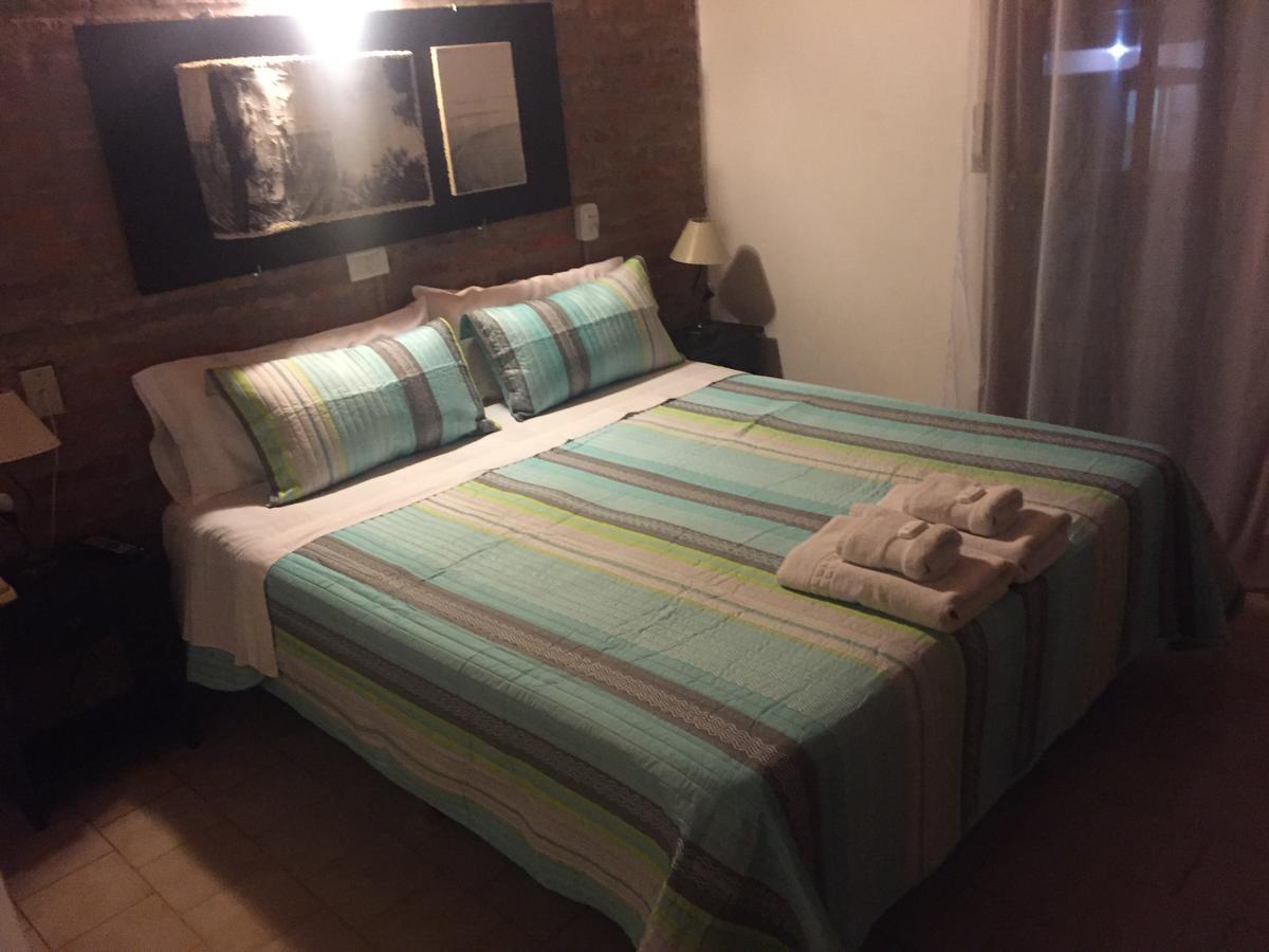 Hotel Berlin 皮纳马尔 外观 照片