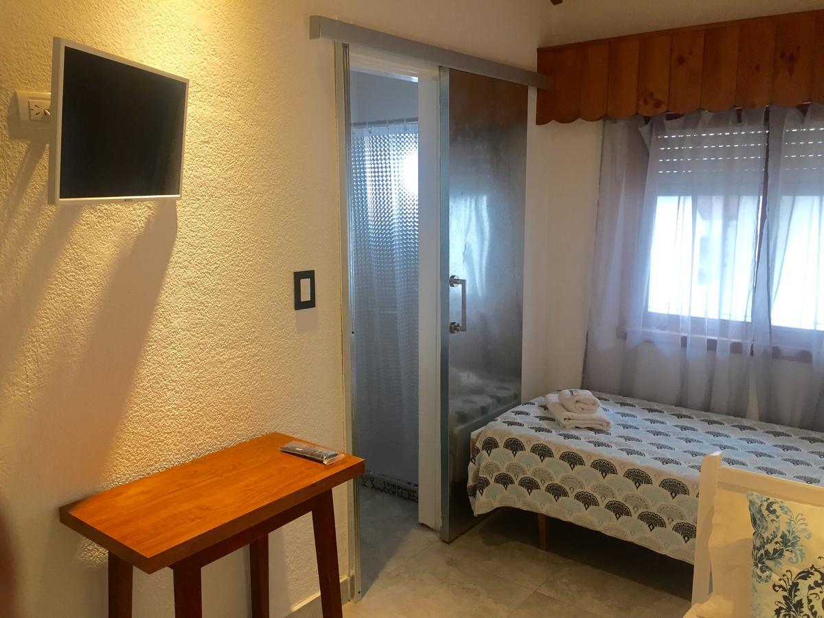 Hotel Berlin 皮纳马尔 外观 照片