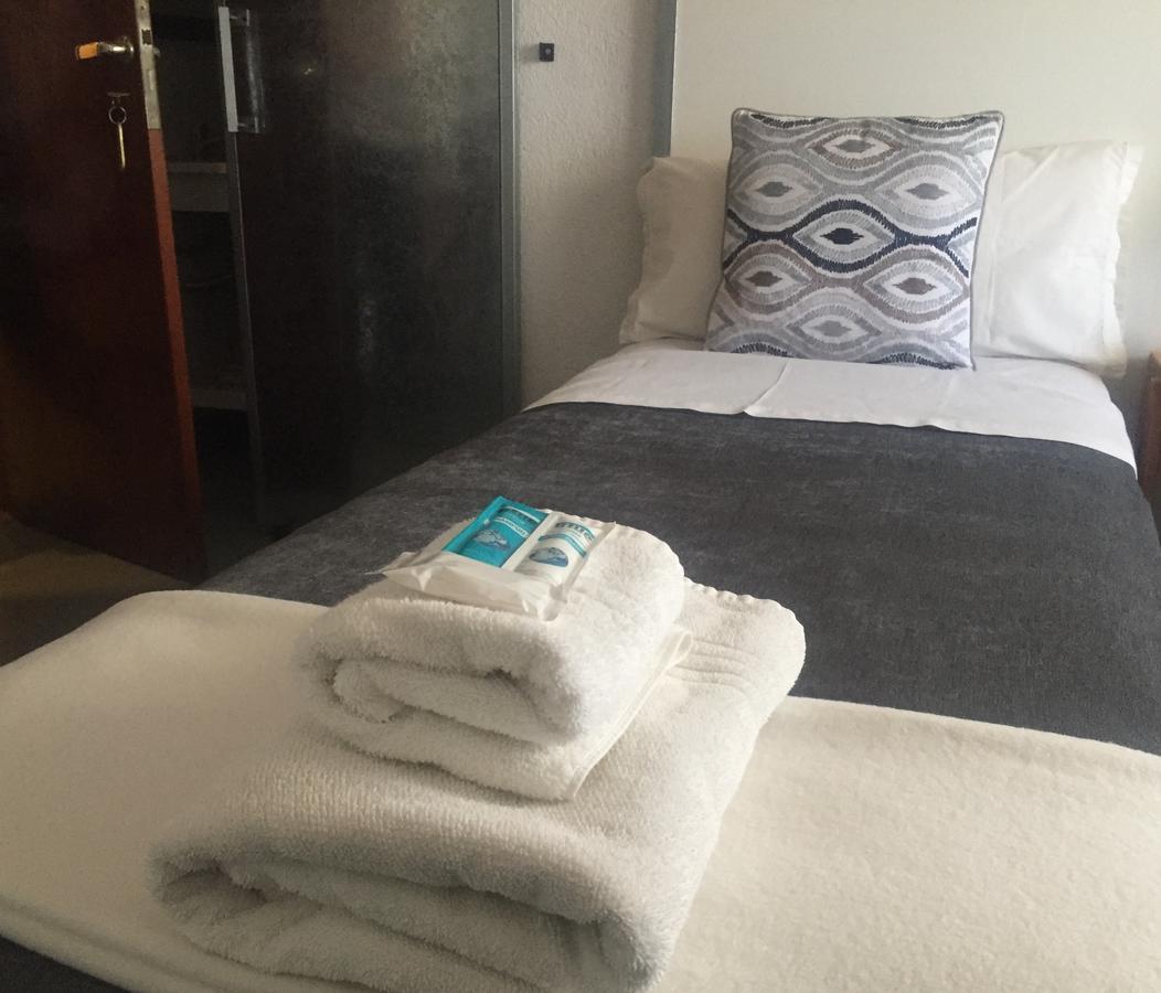 Hotel Berlin 皮纳马尔 外观 照片